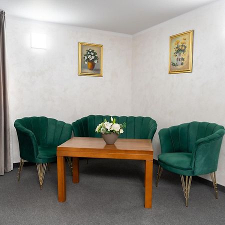 Hotel Casa De Piatra Scheia Extérieur photo