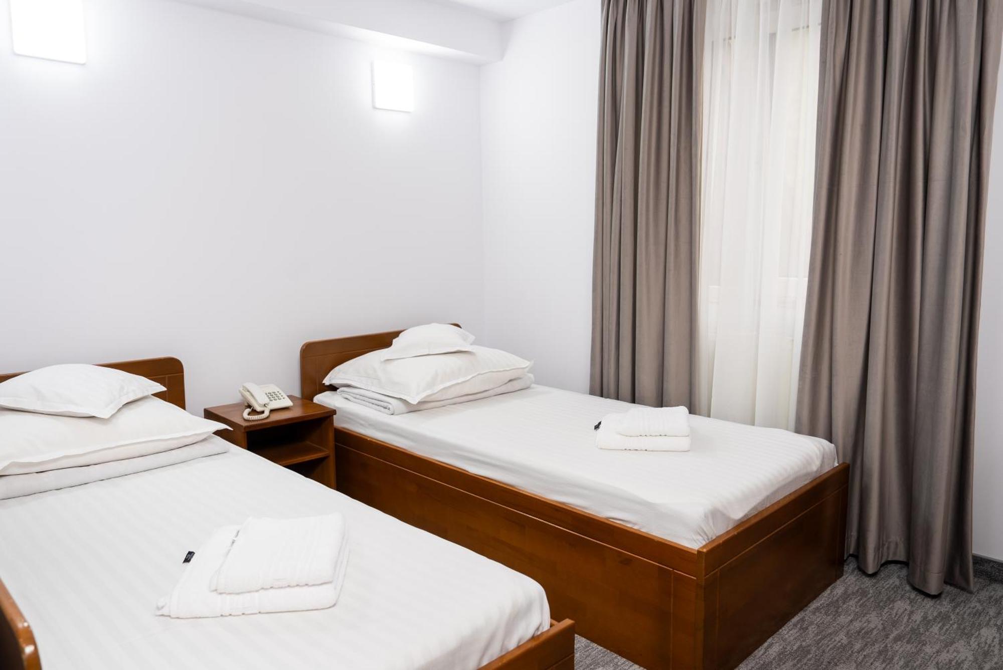 Hotel Casa De Piatra Scheia Extérieur photo